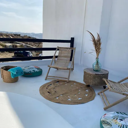 Aderfia With Private Hot Tub וילה אורנוס