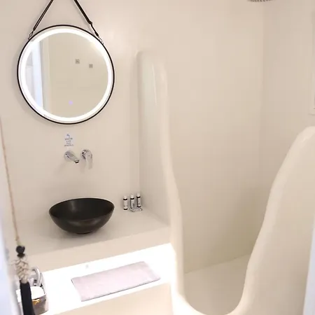 וילה Aderfia With Private Hot Tub אורנוס