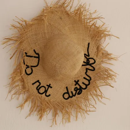 Aderfia With Private Hot Tub 오르노스