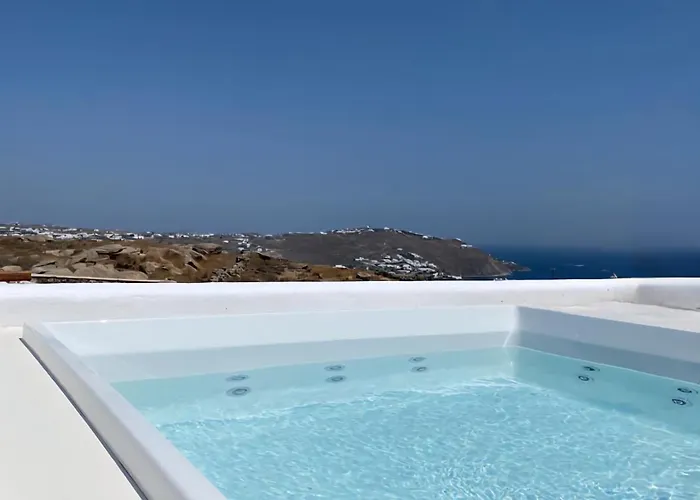 Villa Aderfia With Private Hot Tub *